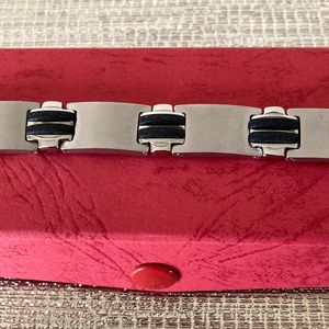 New Men’s Stainless Steel Silver/Black Link Bracelet